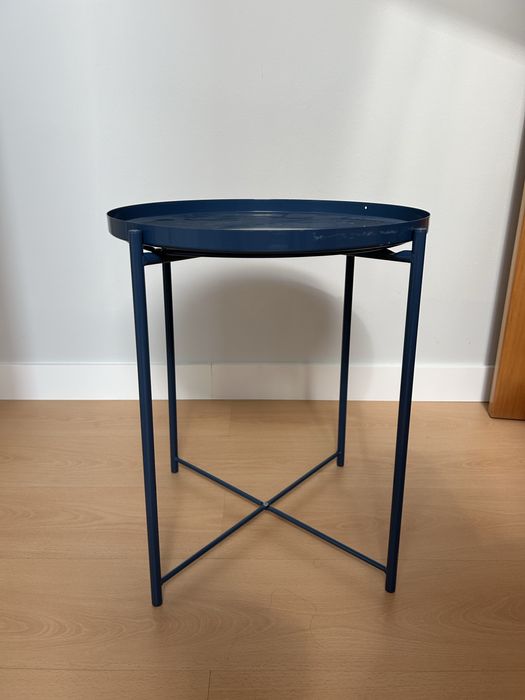 GLADOM Mesa cabeceira/apoio/tabuleiro, azul, 45x53 cm