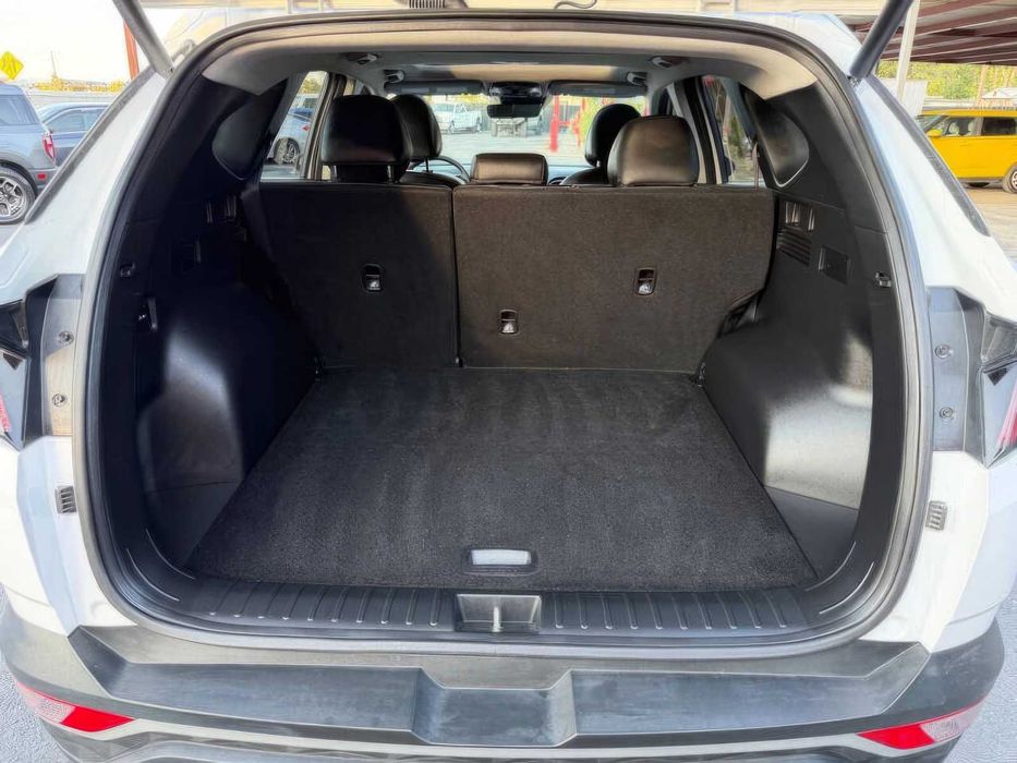 Hyundai Tucson SEL      2024