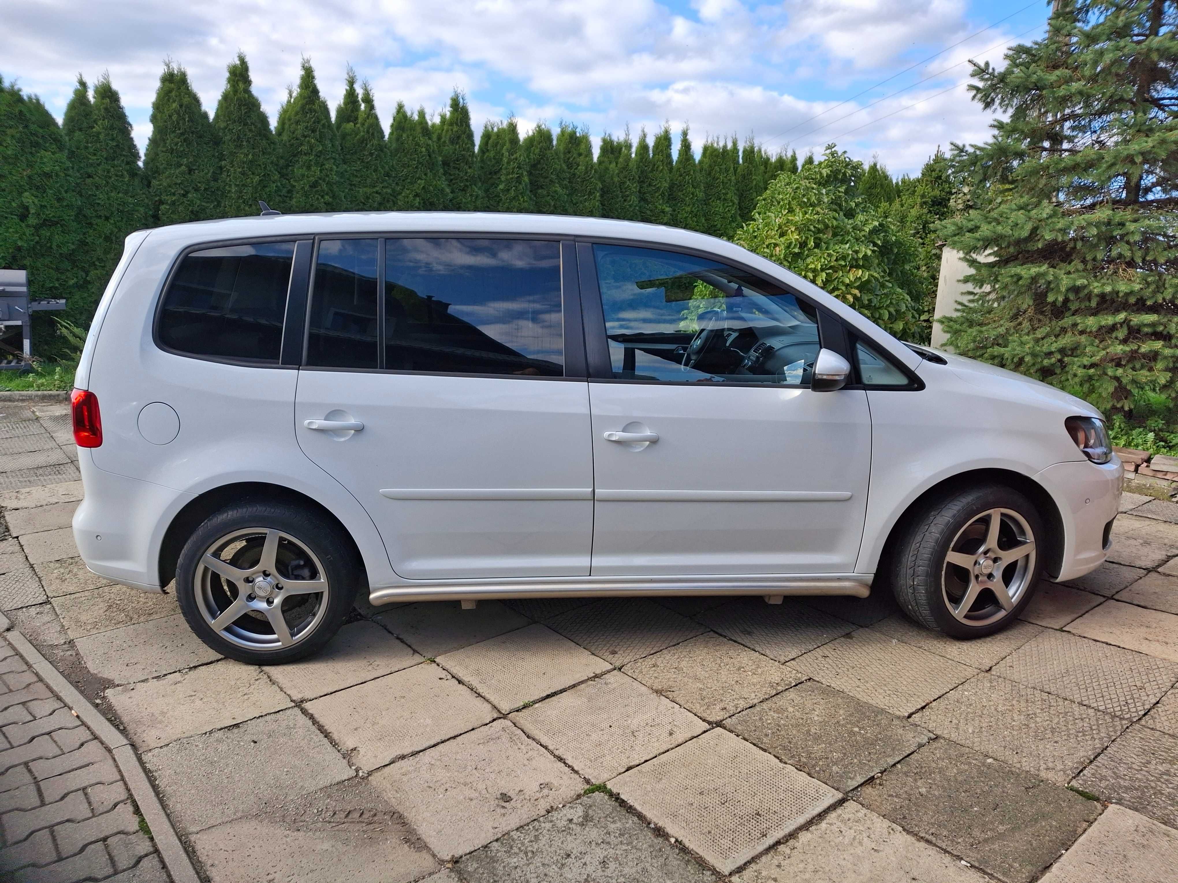 Volkswagen  touran