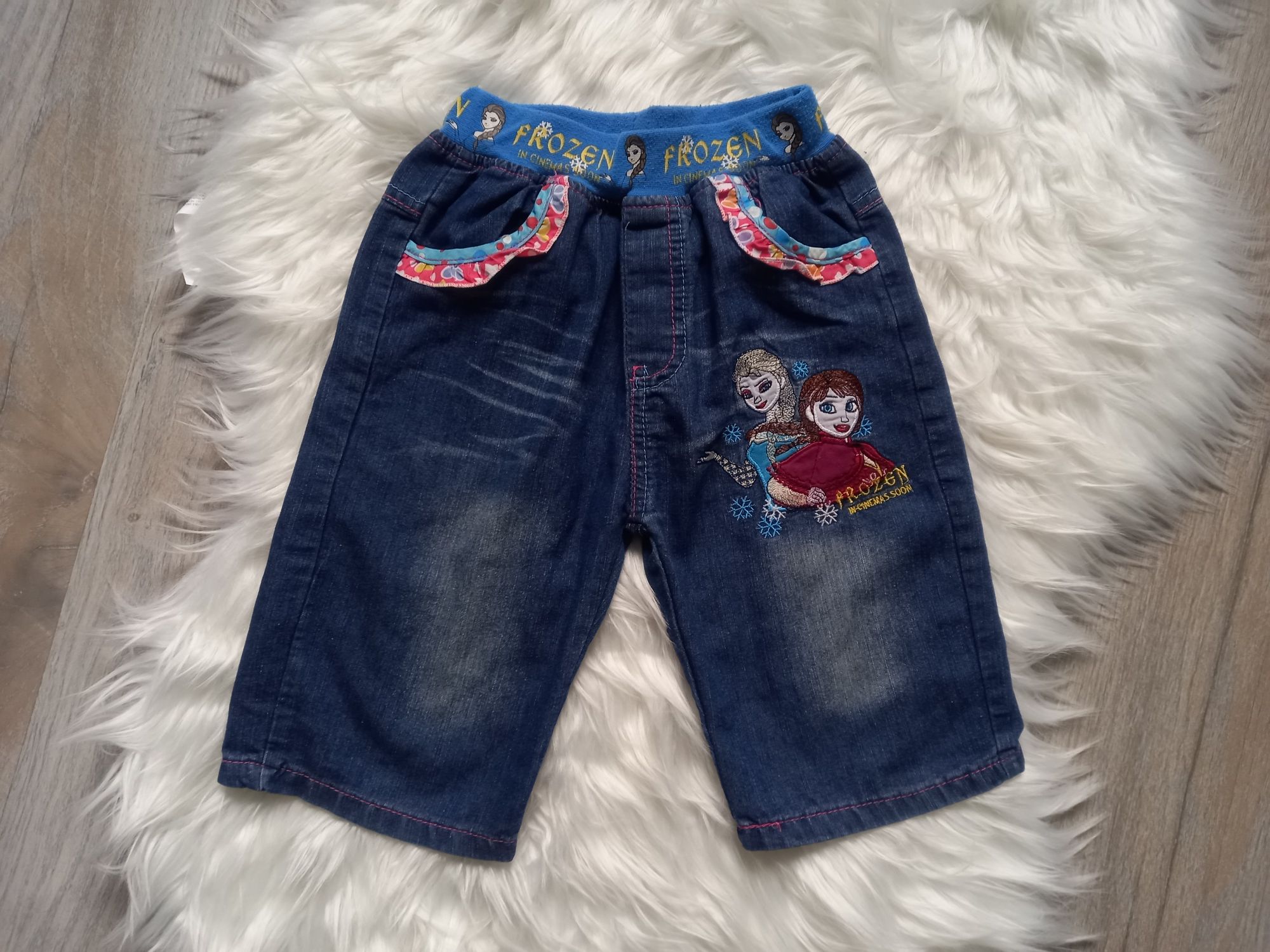 Krótkie spodenki Elza Frozen Kraina Lodu roz 130 cm jeans cienki 8-9 l