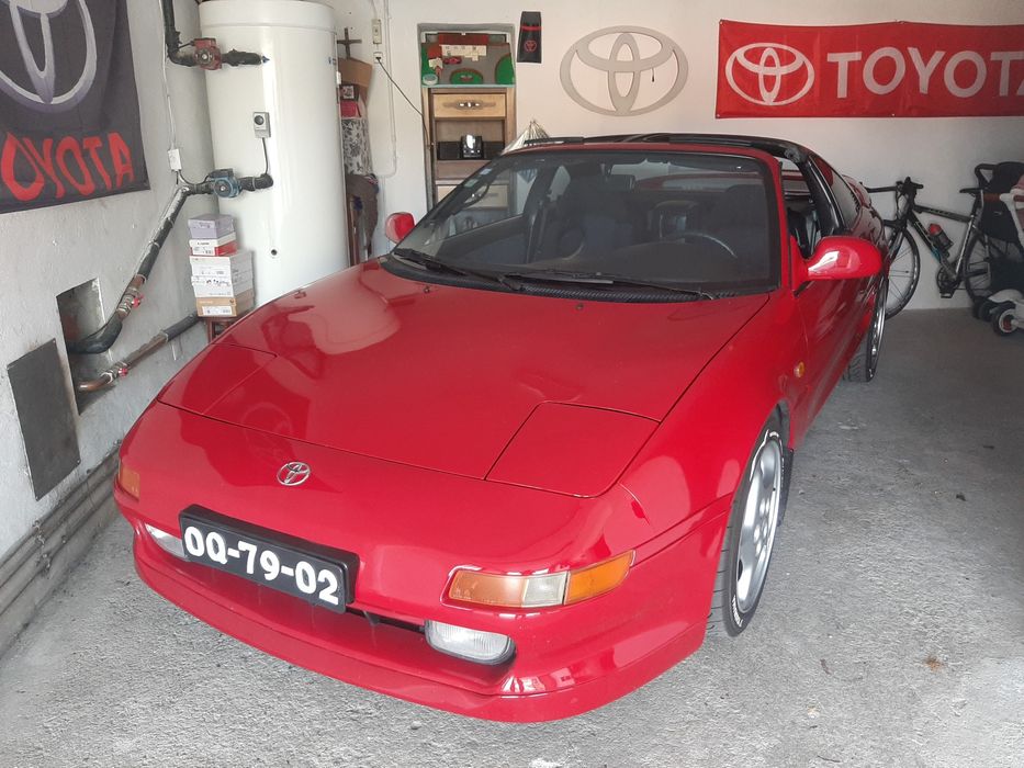 Vendo ou troco Toyota mr2