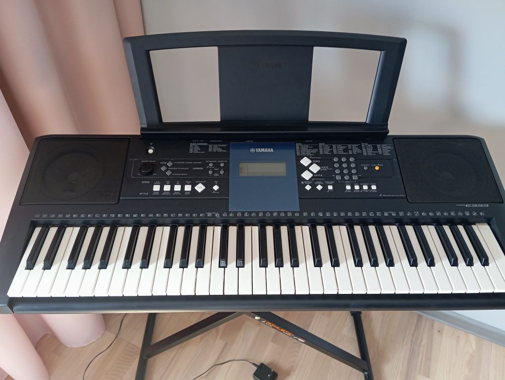 Keyboard Yamaha PSR E333