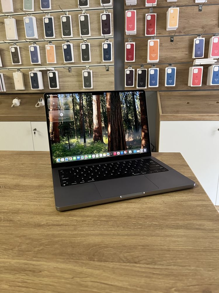 MacBook Pro 14” M1PRO/16GB/512GB Space Gray (Батарея: 90%)