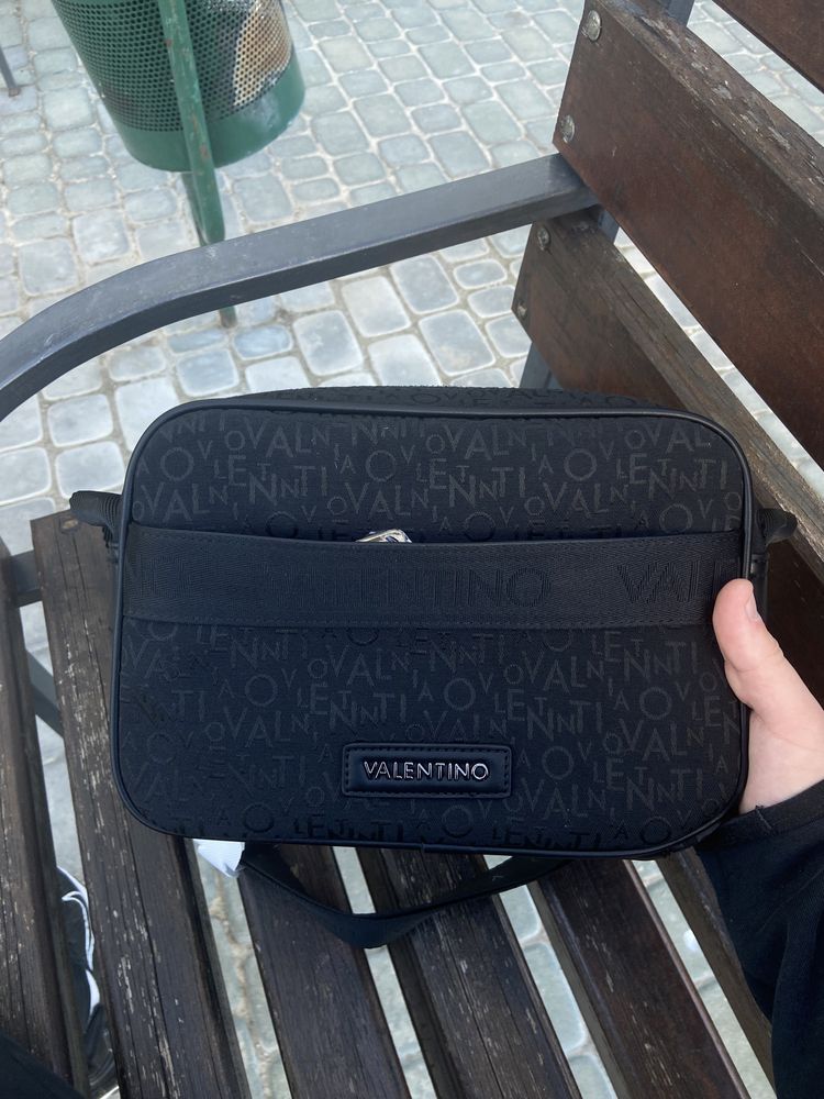Мужская сумка через плечо Valentino Monogram Bag