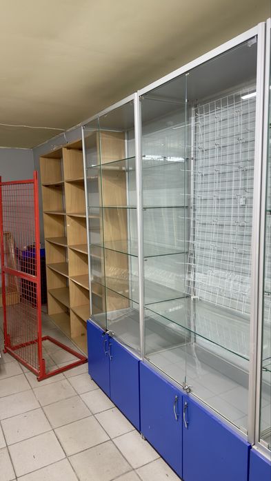 Меблі в магазин або в офіс