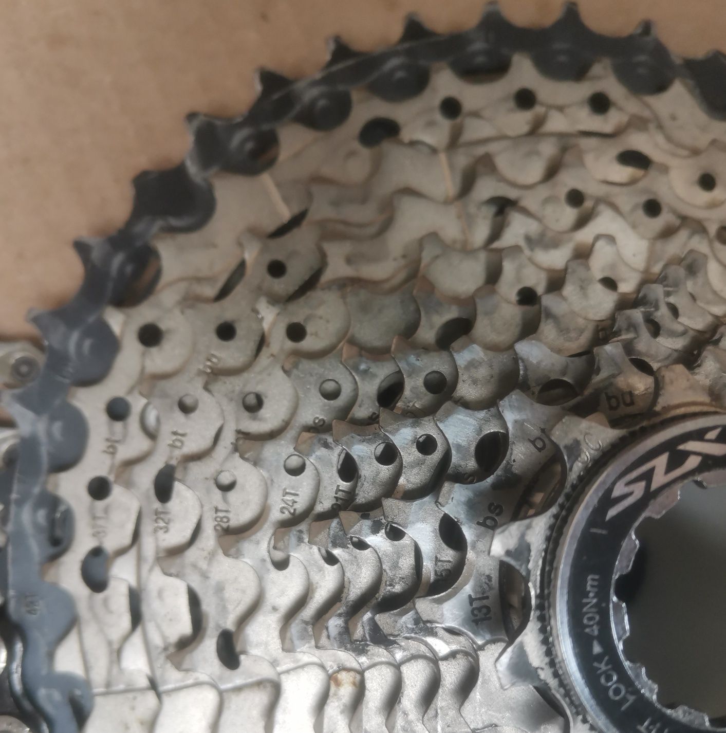 Kaseta SHIMANO SLX CS-M7000 11 biegów plus łańcuch KMC X11 110 ogniw