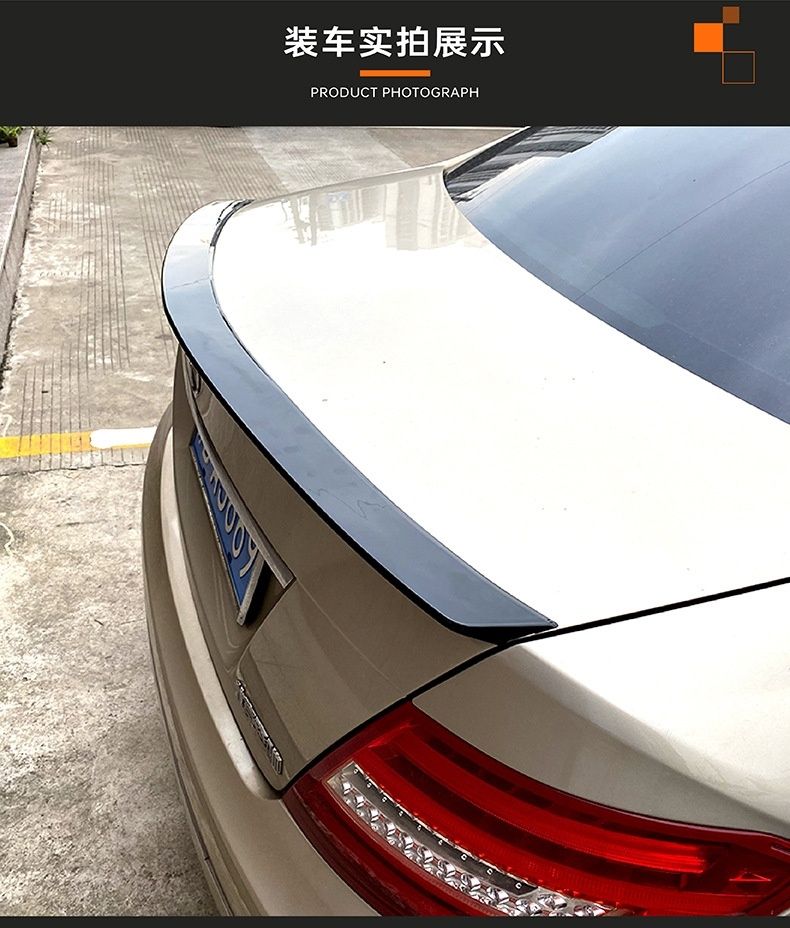 Спойлер багажника на Mercedes-Benz W204 C диффузор сплиттер сплiтер