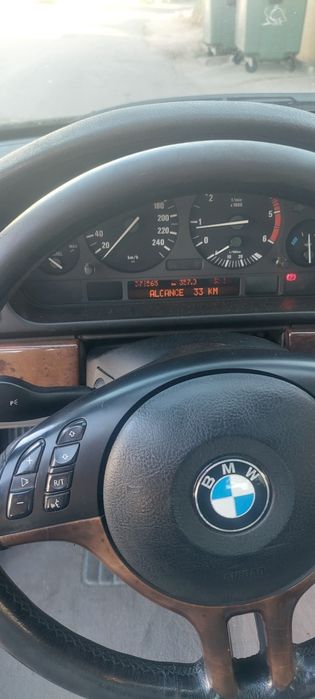 Vendo bmw 530d e39  pack M 184 cv  
375565 km .
R