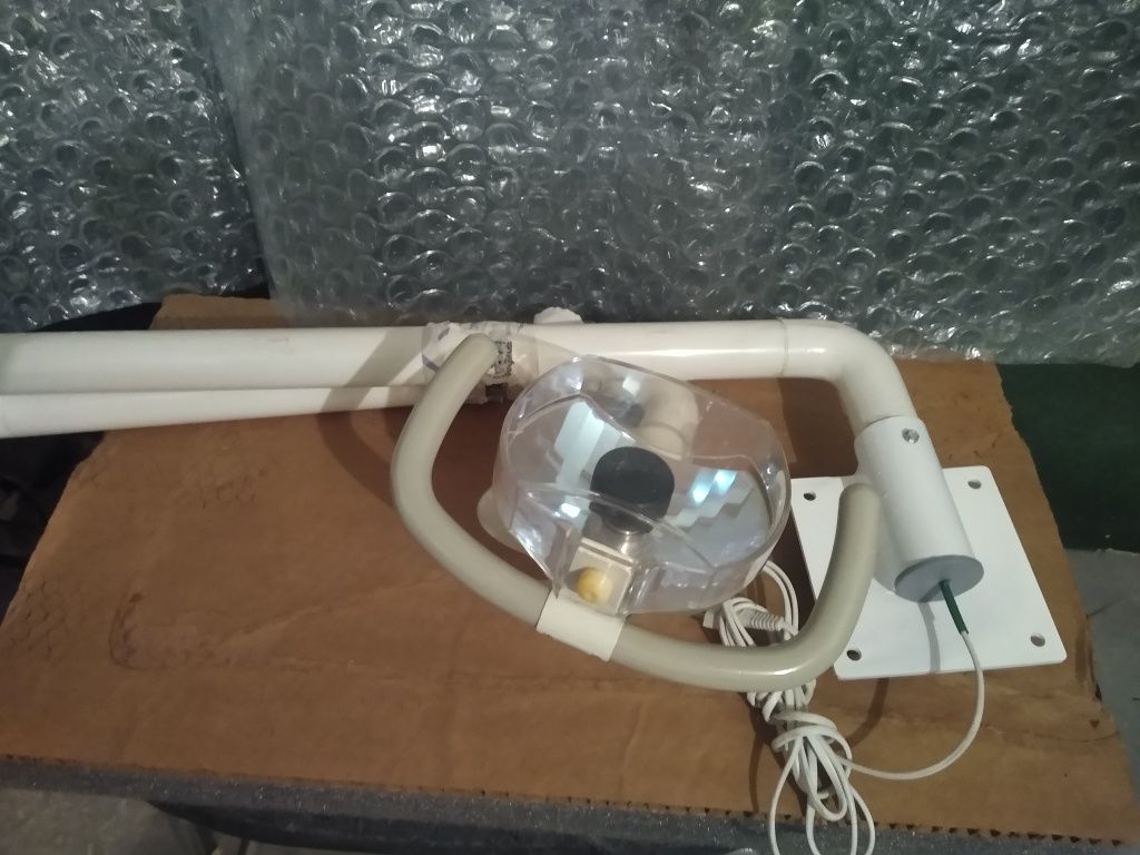 Lampa zabiegowa ścienna