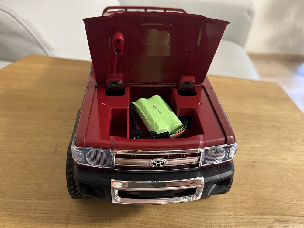Nowy Samochód RC Toyota Land Cruiser – pełen zestaw