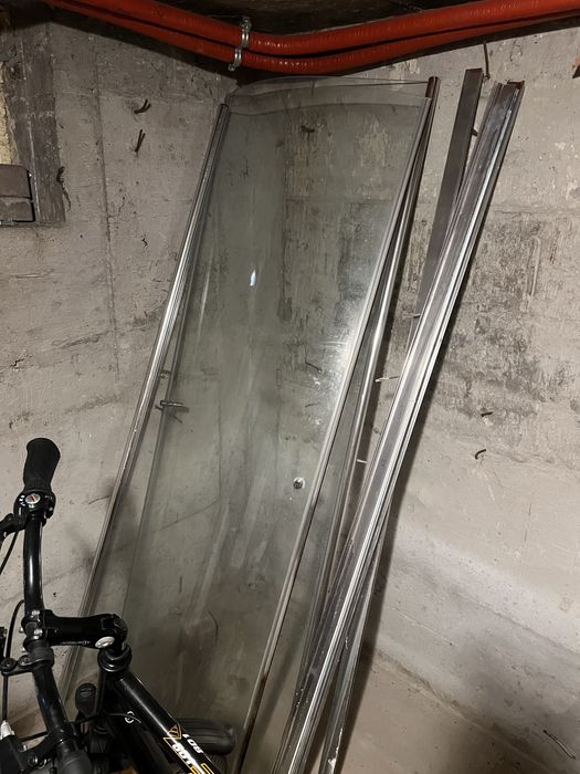 Kabina prysznicowa szklana półokrągła