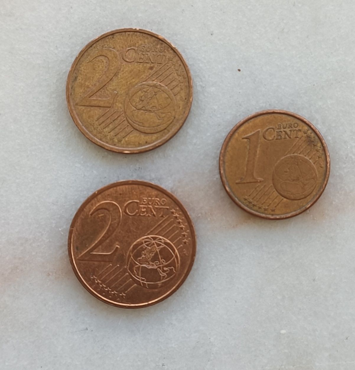 3 moedas uma 1 cêntimo duas de 2 cêntimos de 1999 França