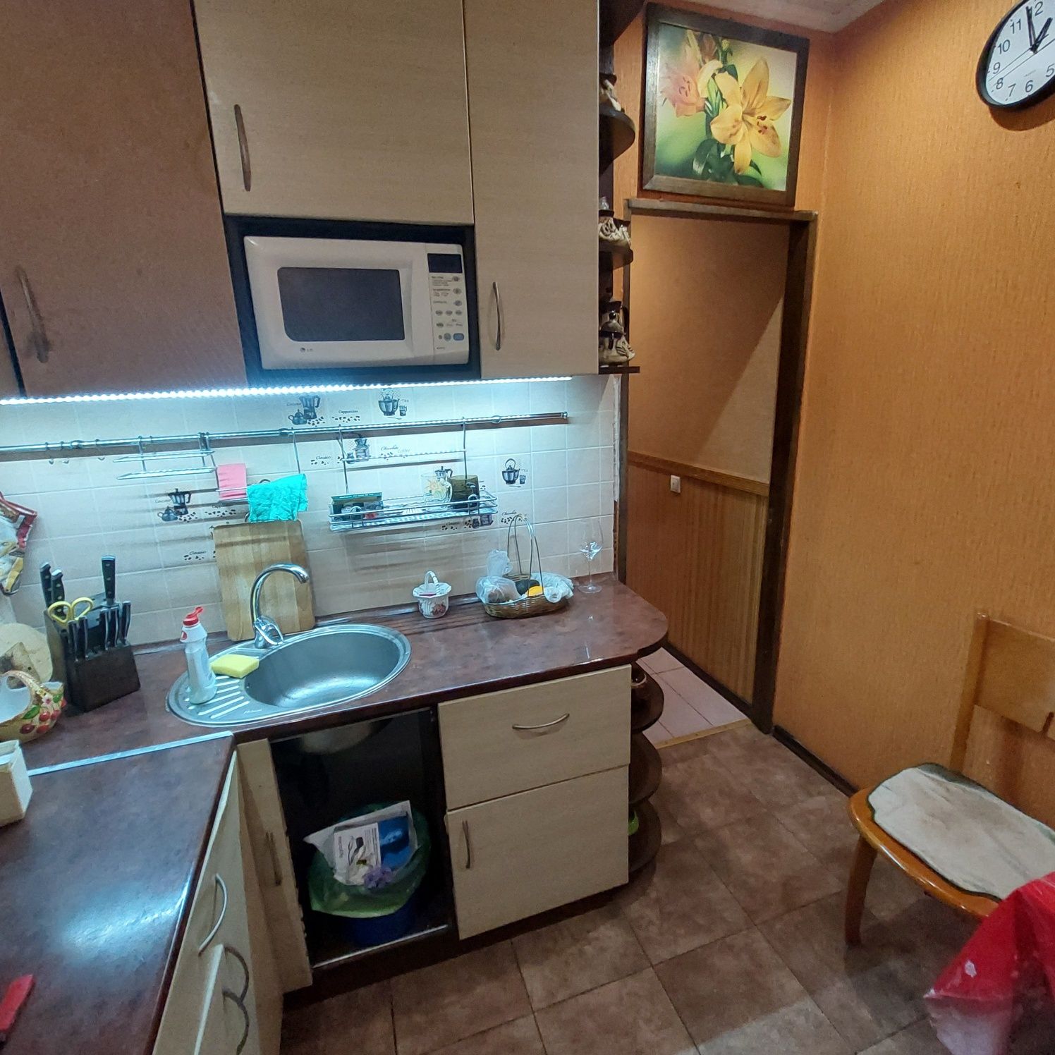 Продам 3хкквартиру біля 8ї школи на масиві!