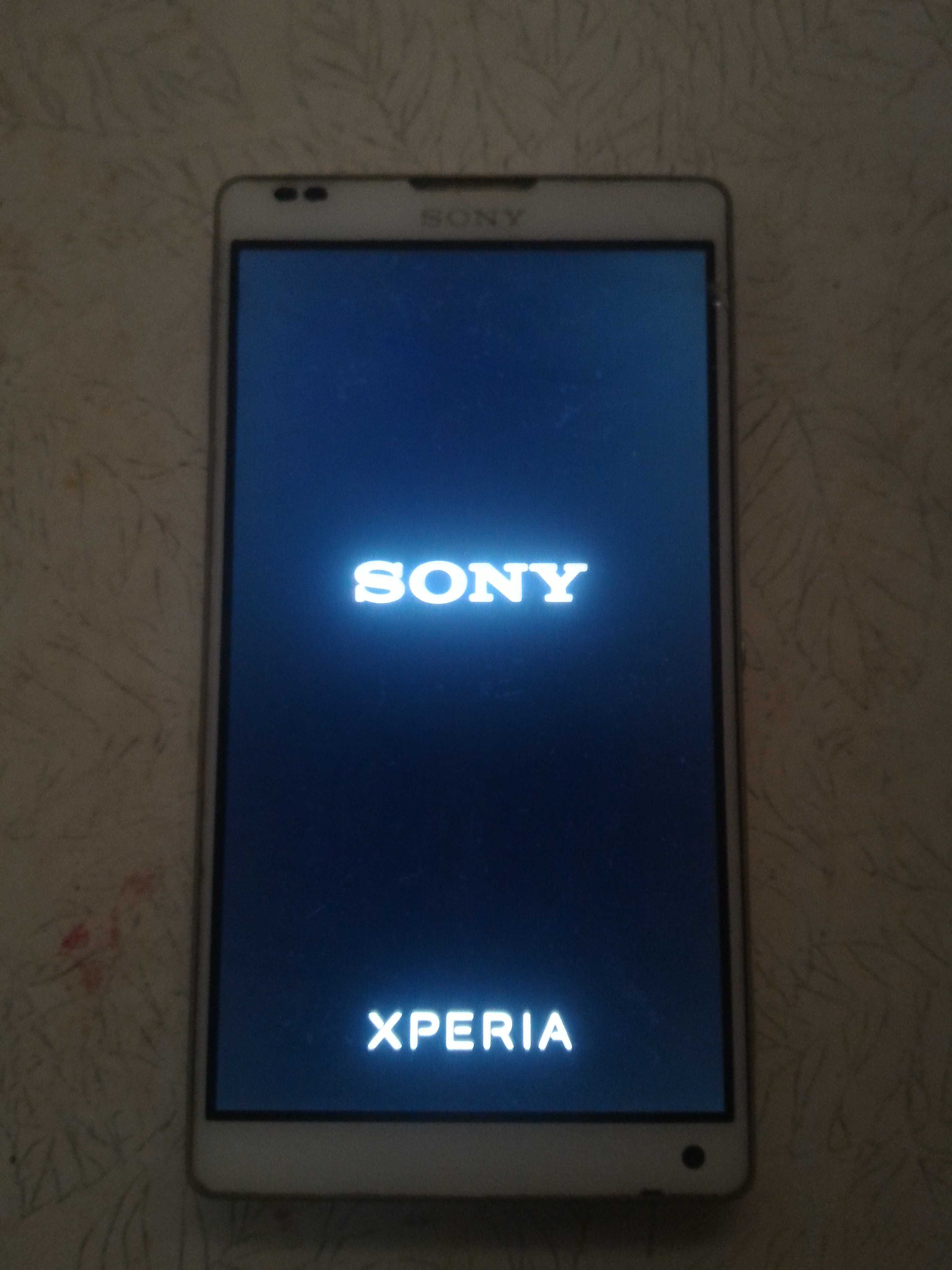 Продам телефон sony