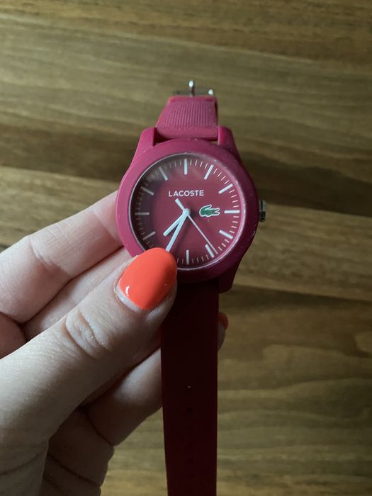 Różowy zegarek gumowy Lacoste sportowy casual damski