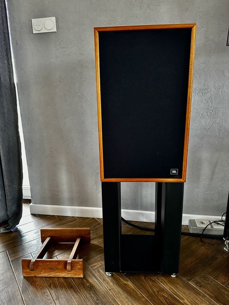 Kolumny JBL L100