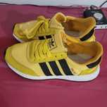 Tenis adidas varios tamanhos