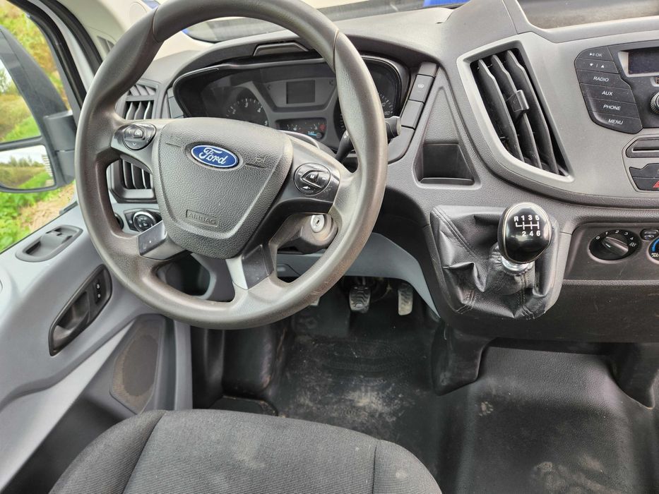 Ford Transit skrzynia  z  2019 r- 167 180km