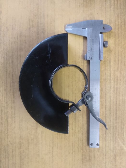 Защитный кожух болгарки Makita макита