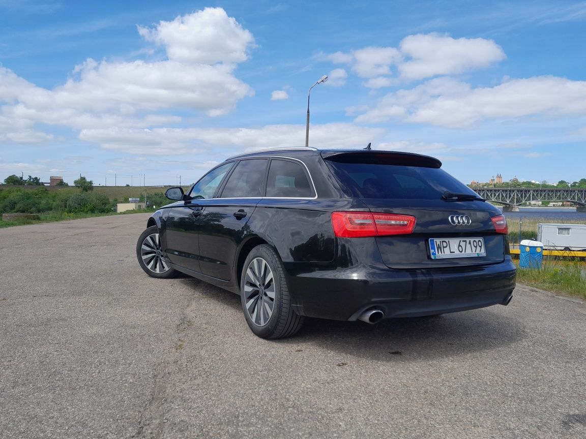 Audi a6 avant.   .