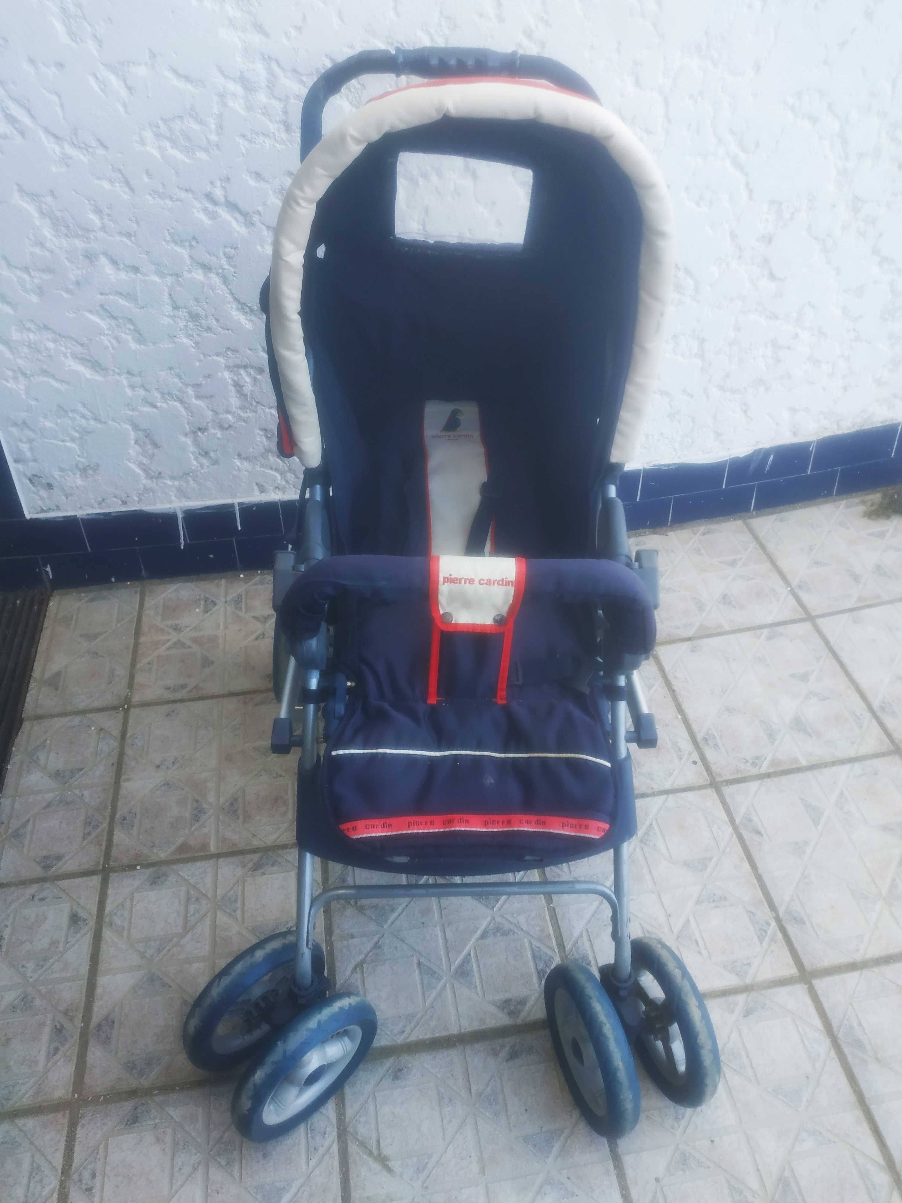 Carrinho de passeio de bébé da Pierre Cardin