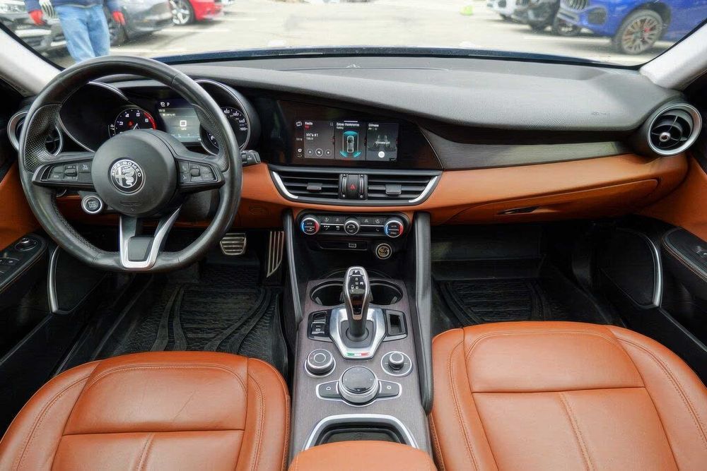 Alfa Romeo Giulia Ti      2020