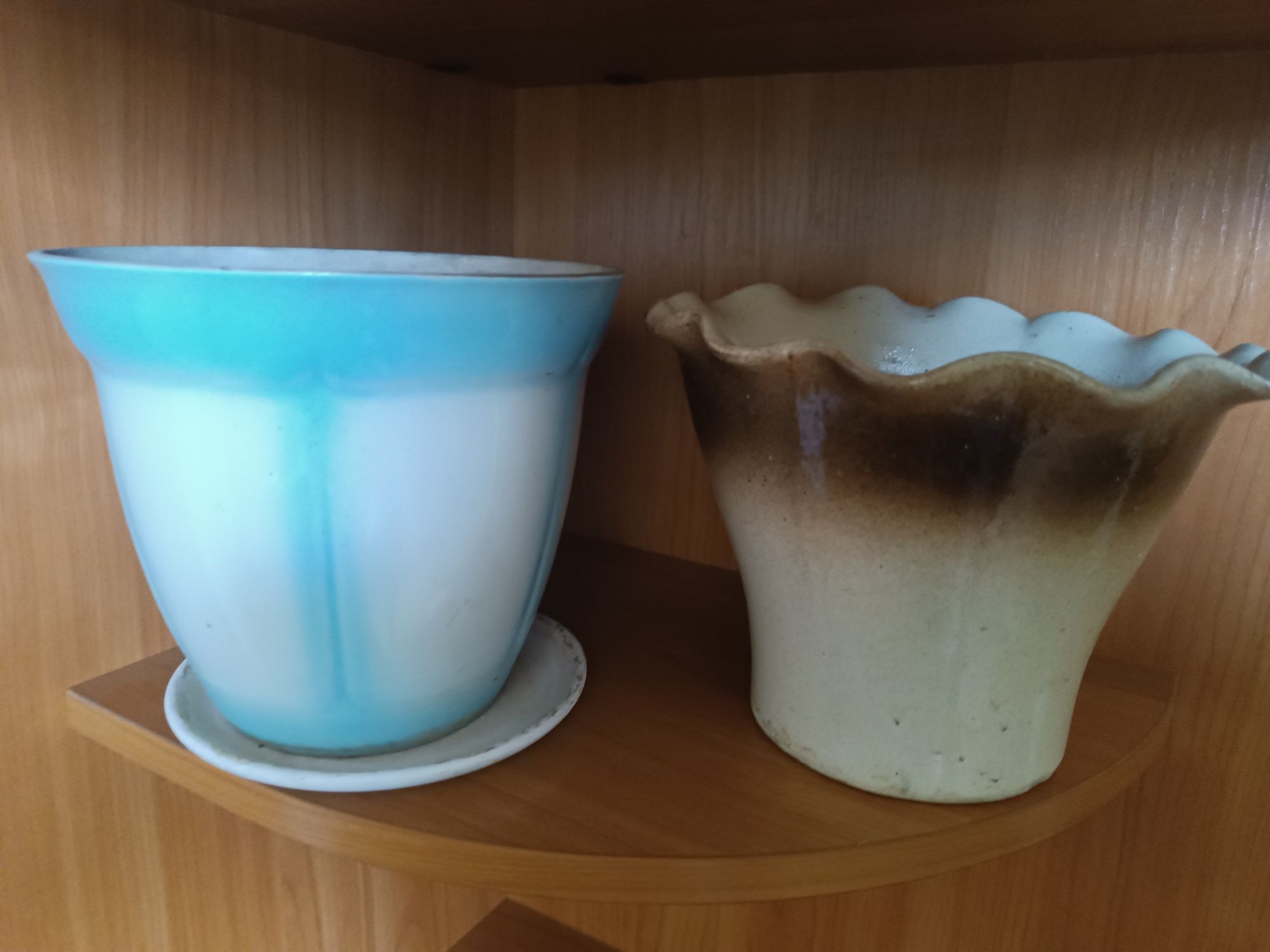 Продам. Керамические.  Горшки для цветов.
