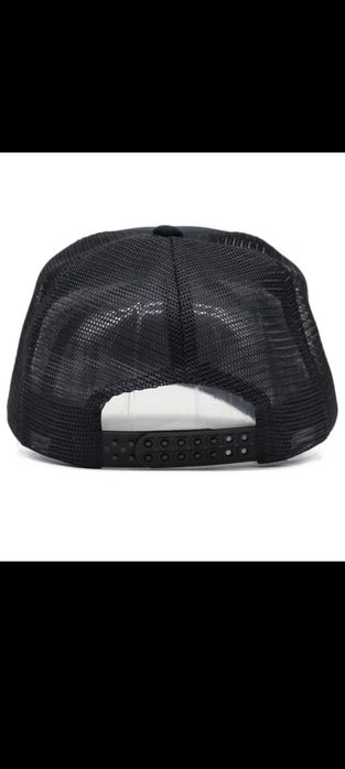 Letnia z siatką z tyłu