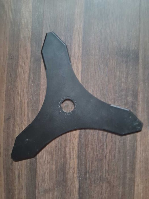 Ніж для мотокоси 3-х зубий Oleo-Mac (300х3) (4095665)