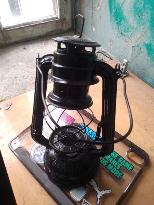 Продам керосиновую лампу