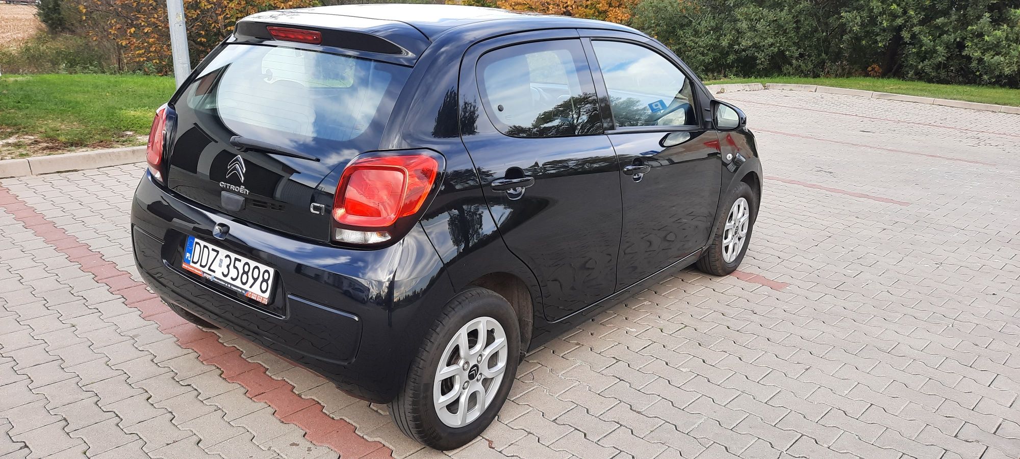 Citroen C1 1,0 rok w kraju , mały przebieg , bogata wersja