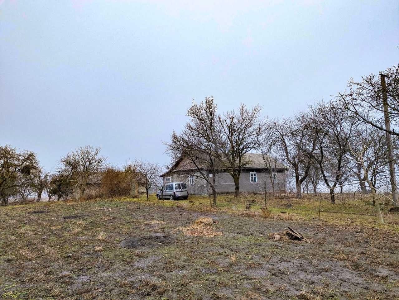 Будинок 17 км від Рівного