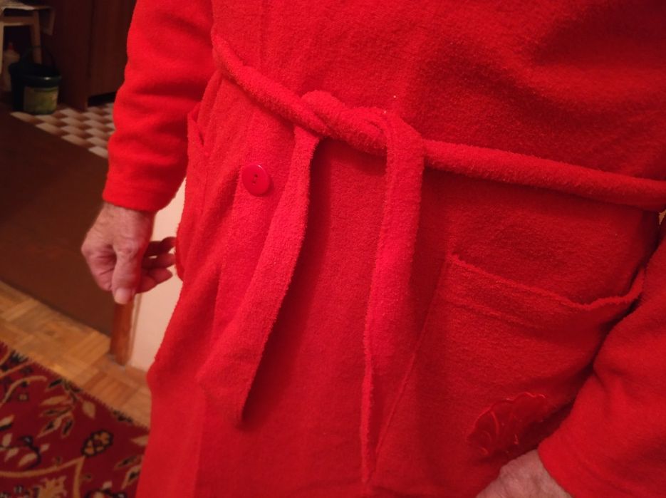 Szlafrok czerwony damski z guzikami