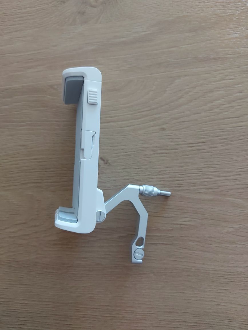 Dji Inspire 1 - uchwyt urządzenia mobilnego