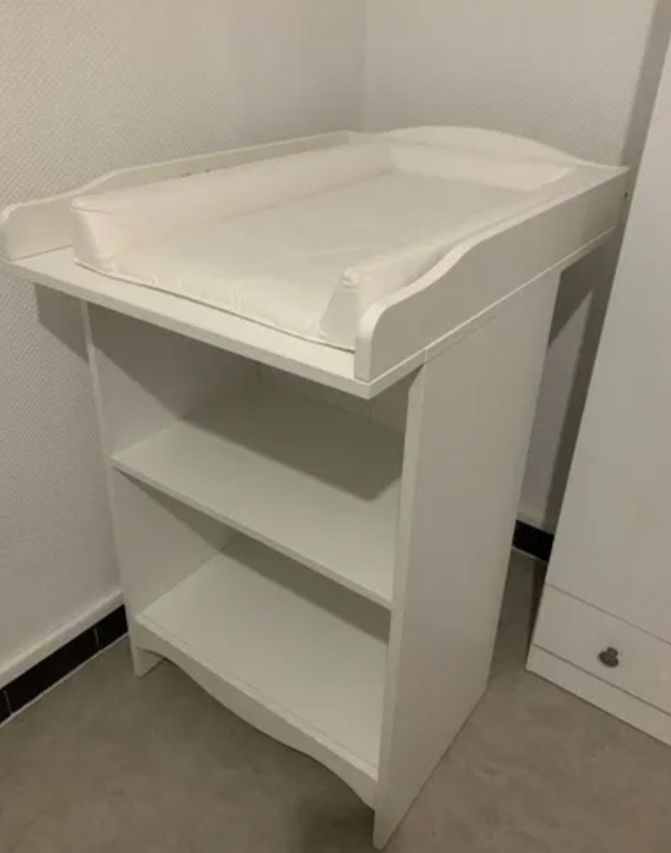 Regał przewijak ikea + mata do przewijania