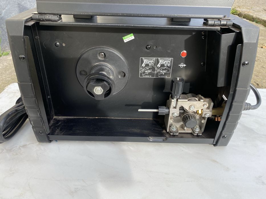 Продам зварювальний напівавтомат DNIPRO M MG18DX