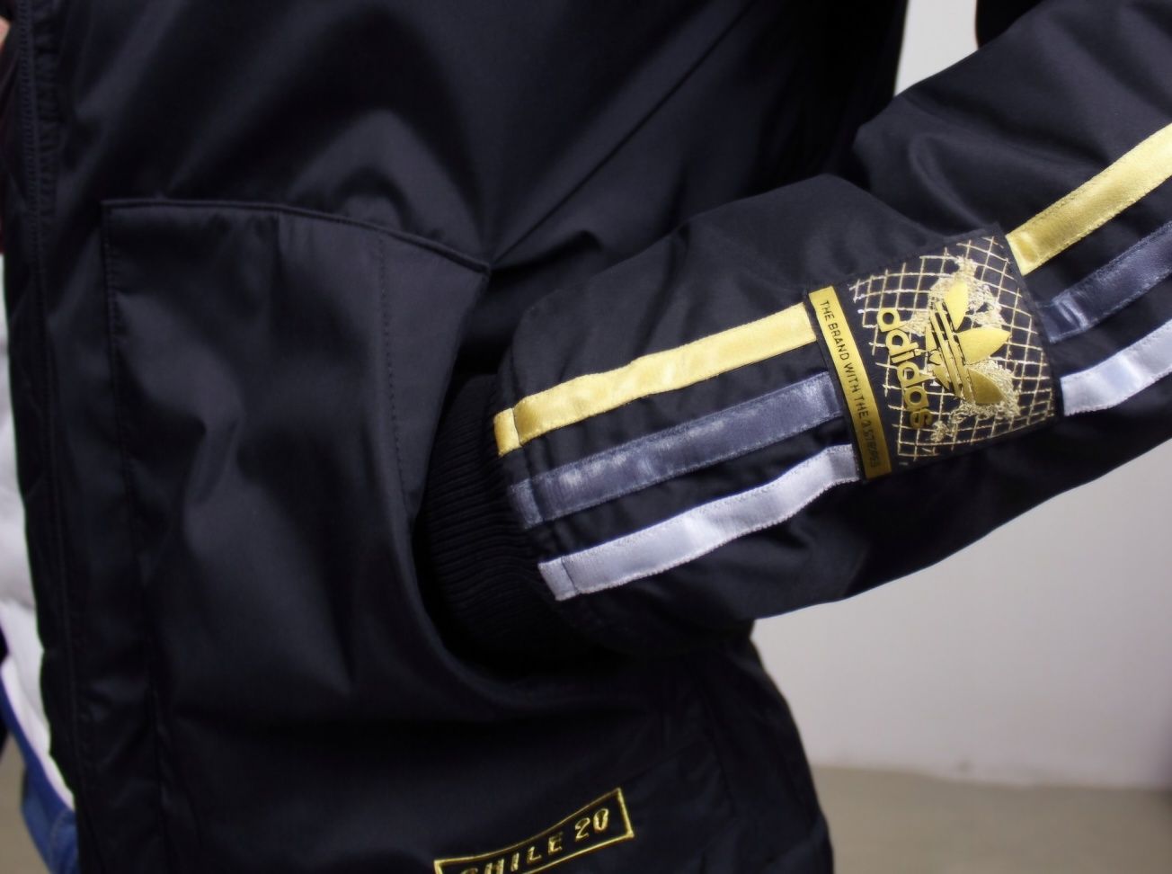 Adidas orginals zimowa męska kurtka z kapturem z futrem xl ciepła