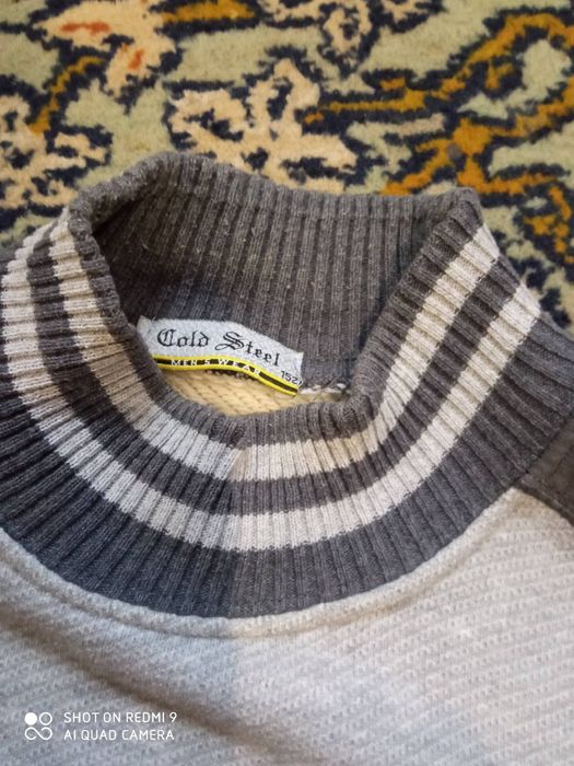 Продам детский свитер