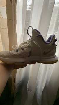 Кросівки Nike LeBron Witness V