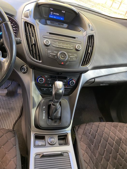 Продам Ford Kuga