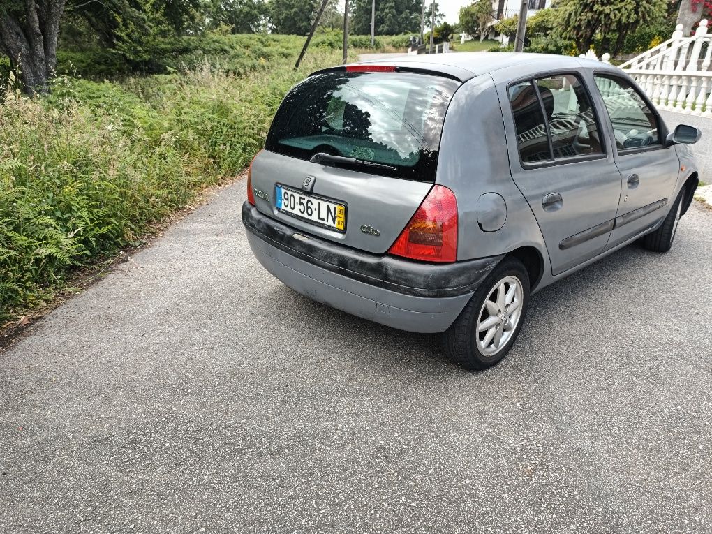 Renault Clio 1.2 de 1998