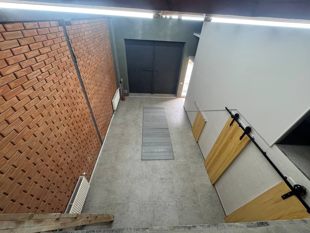 Продам великий гараж 120кв.м 4 поверхи під офіс, СТО або проживання