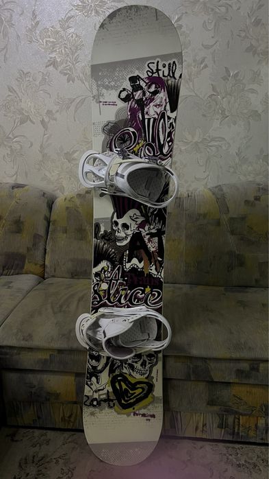 Сноуборд з кріпленням бартон