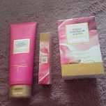 Sprzedam w promocji  zestaw 3 kosmetyków  firmy Avon