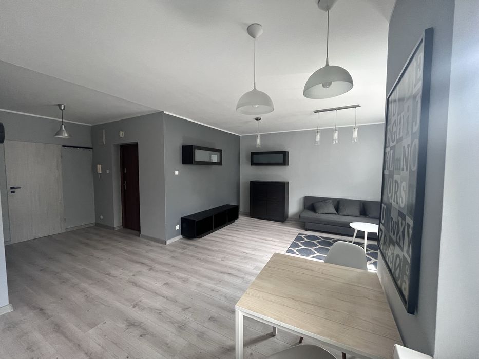 Ok 2700 z oplatami , ul Wróblewskiego 45 m2 , blisko Castorama