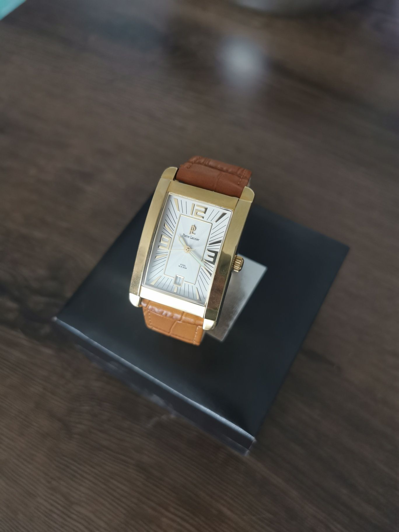 Elegancki zegarek męski Pierre Lannier pozłacany. Certina Casio Tissot