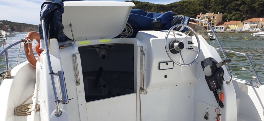 Barco Baleote ATLANTICO 540 de 2006 com Reboque