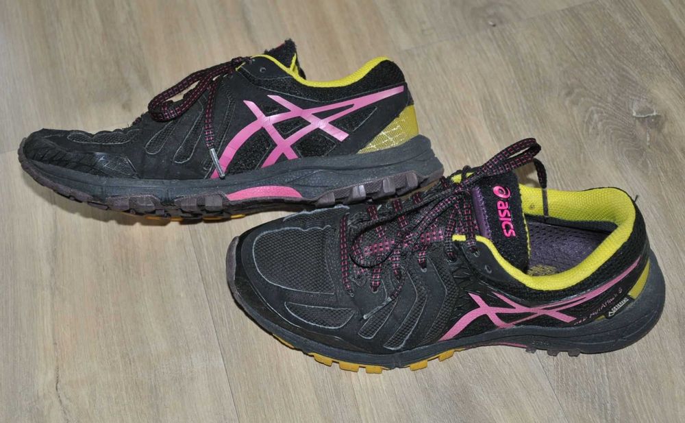 Adidasy ASICS GEL-FujiAttack 5  R.39 sportowe, do biegania