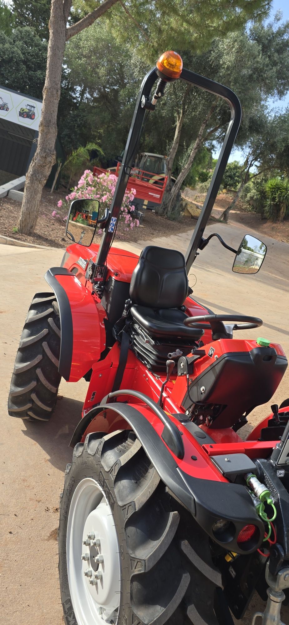 Trator António carraro trx 5800