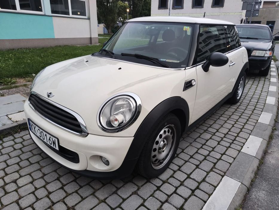 MINI ONE Zwinne auto miejskie po pełnym serwisie gotowe do jazdy
